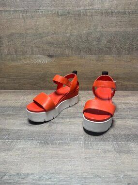 Franco Sarto Vanjie Orange Leather Platform Sandals Women's Size 7.5